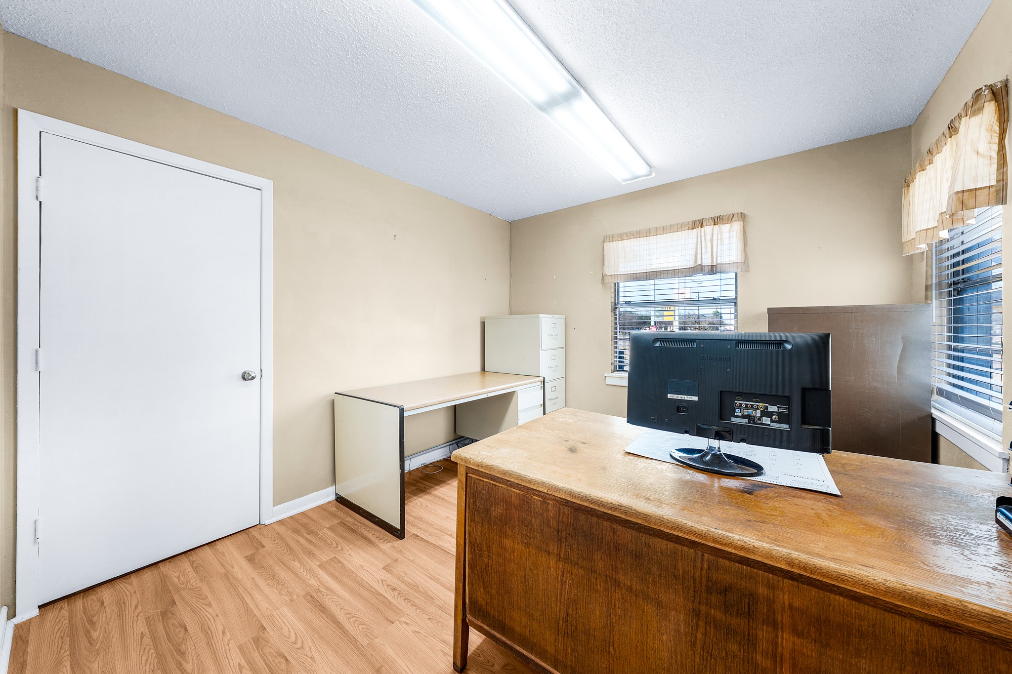 200 E Russell Avenue Bonham TX 75418