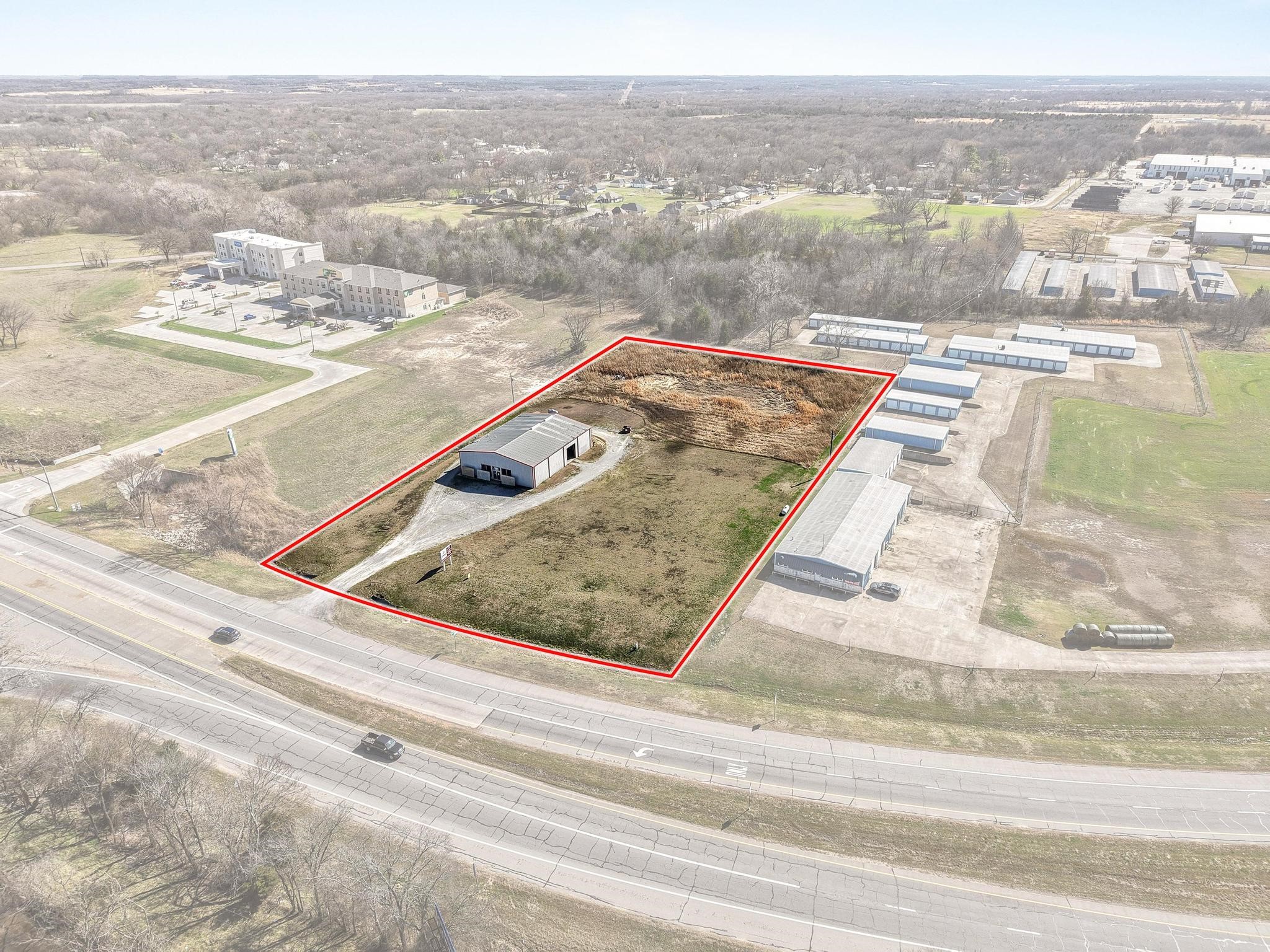 1301 W Sam Rayburn Drive Bonham TX 75418