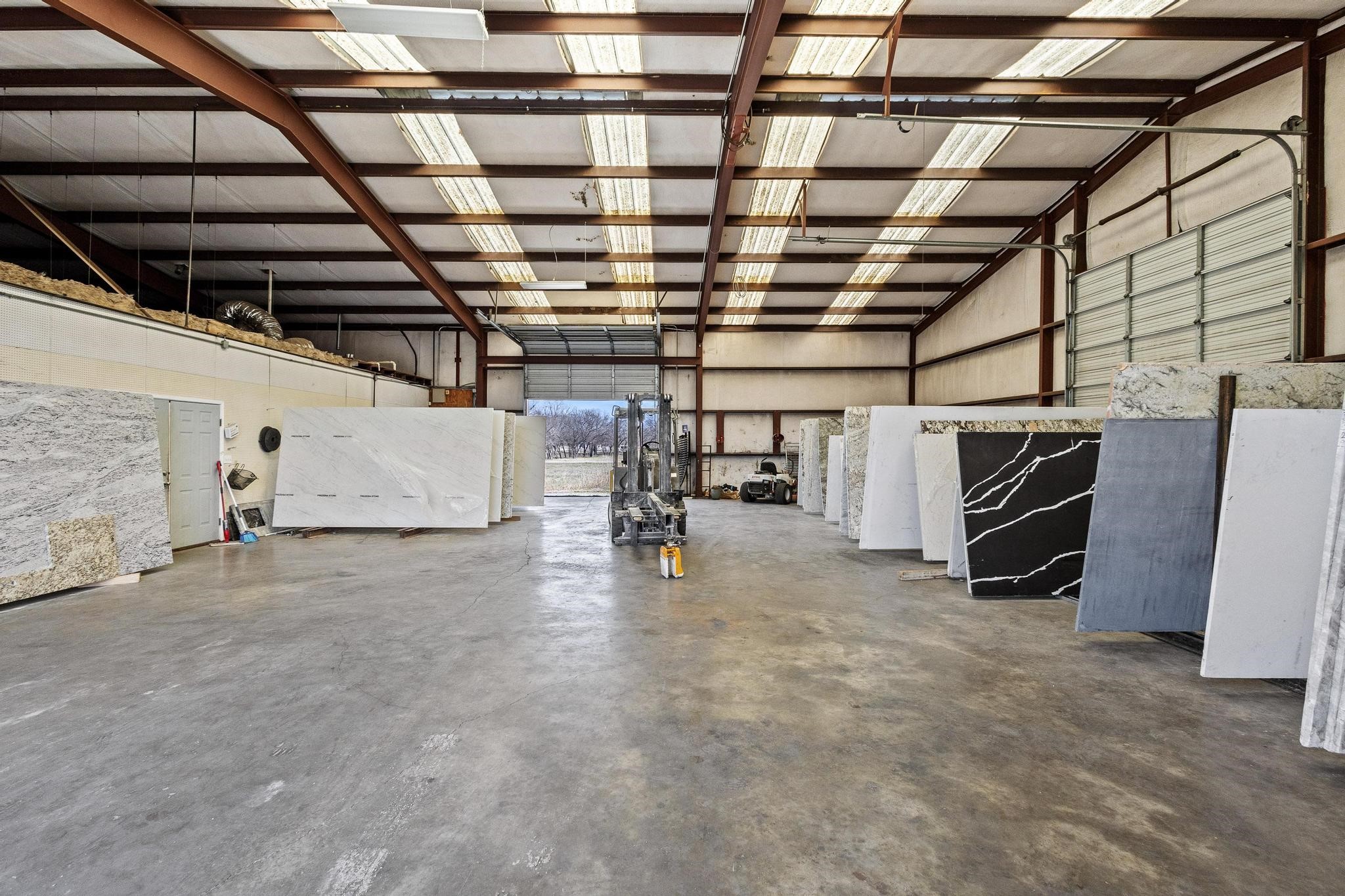 1301 W Sam Rayburn Drive Bonham TX 75418