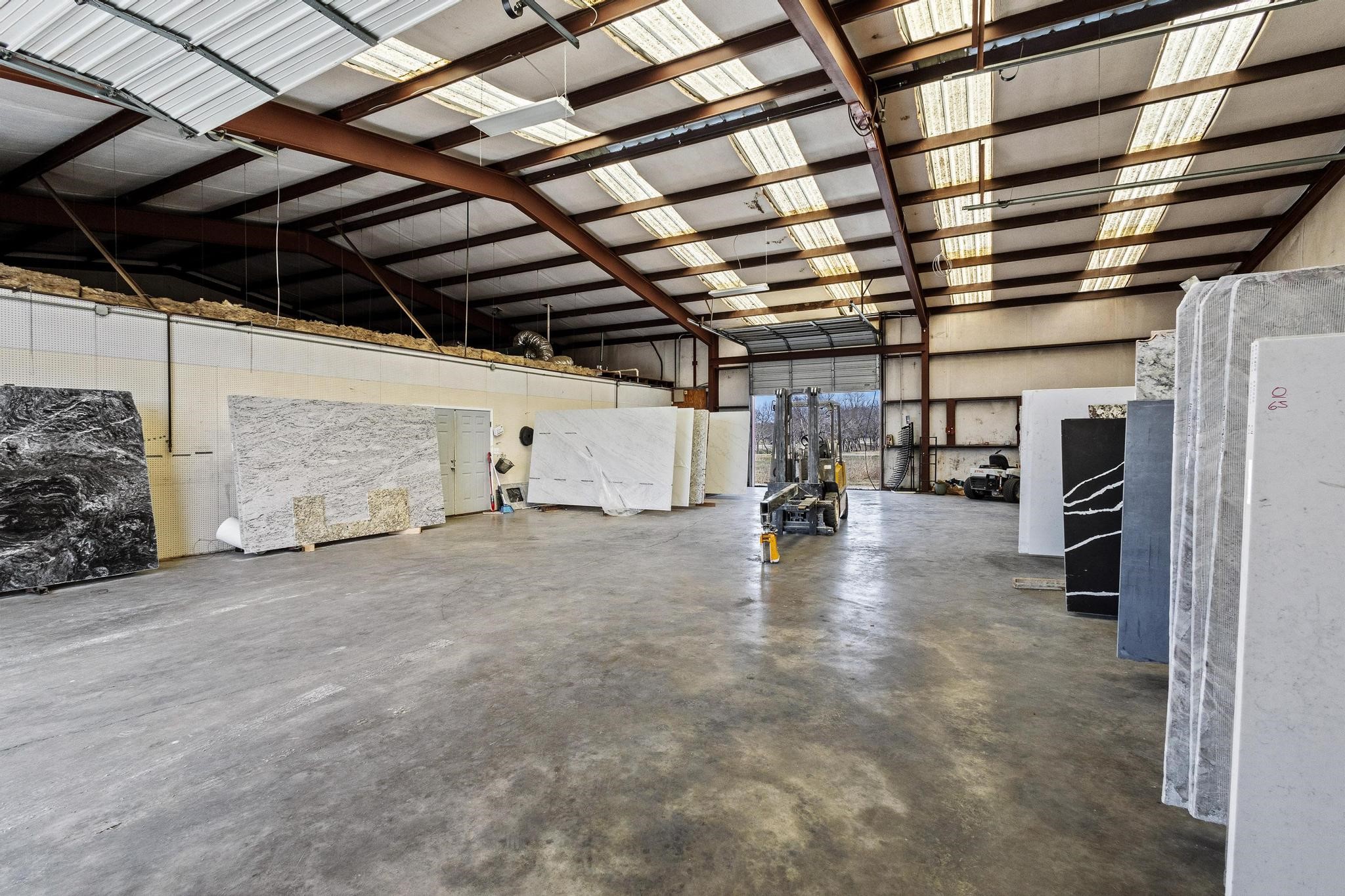 1301 W Sam Rayburn Drive Bonham TX 75418