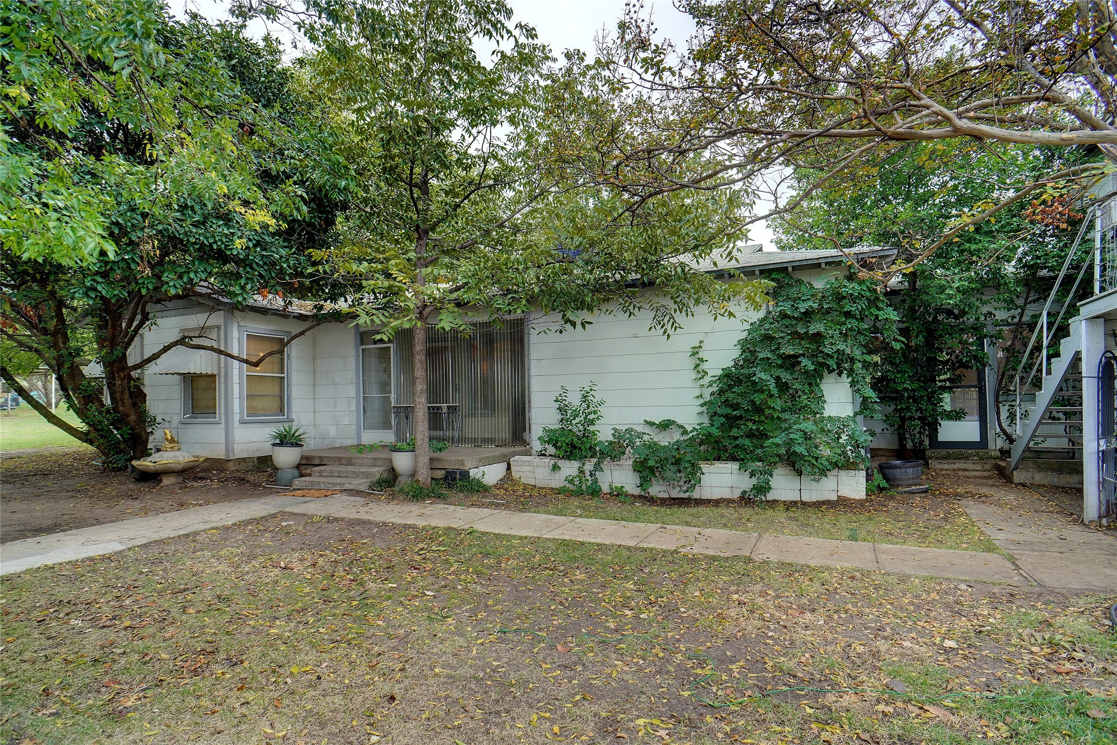 1000 Southeast Parkway Azle TX 76020