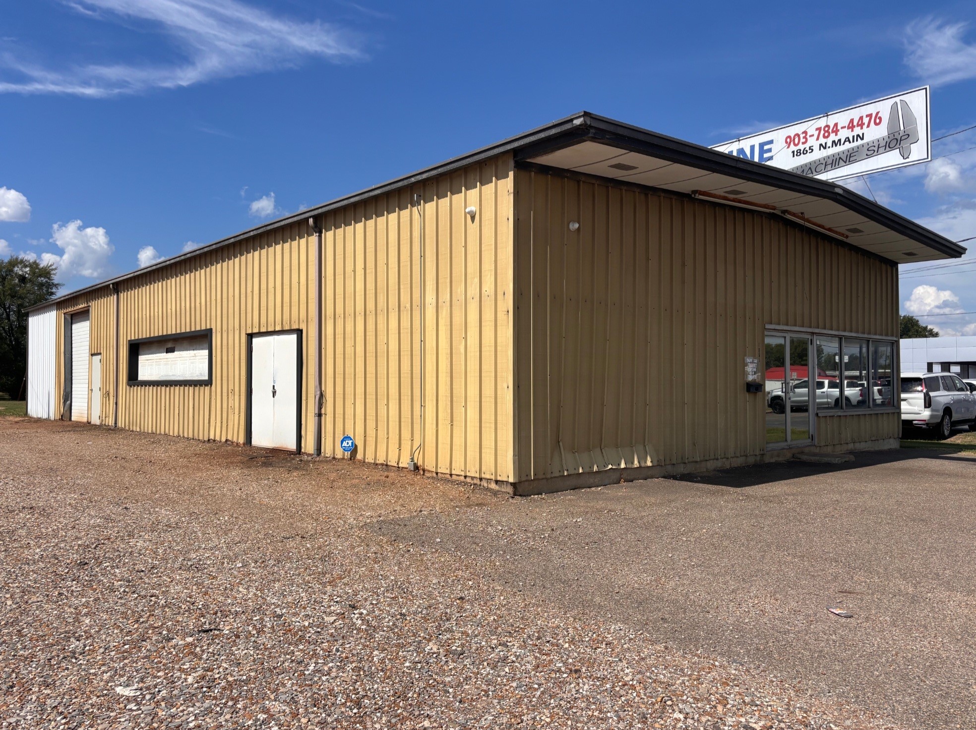 1865 N Main Paris TX 75460