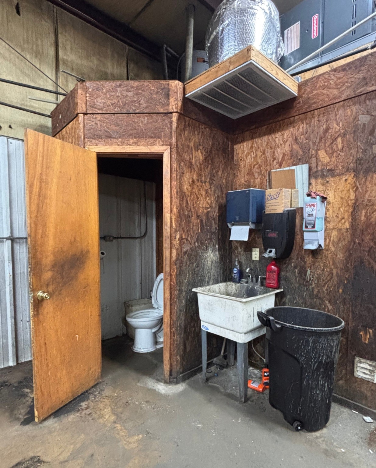 1865 N Main Paris TX 75460