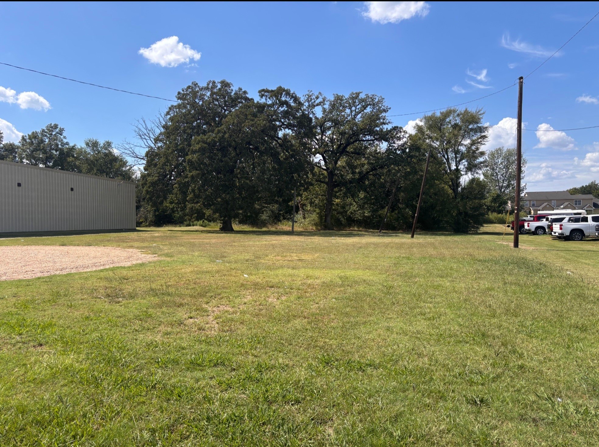 1865 N Main Paris TX 75460