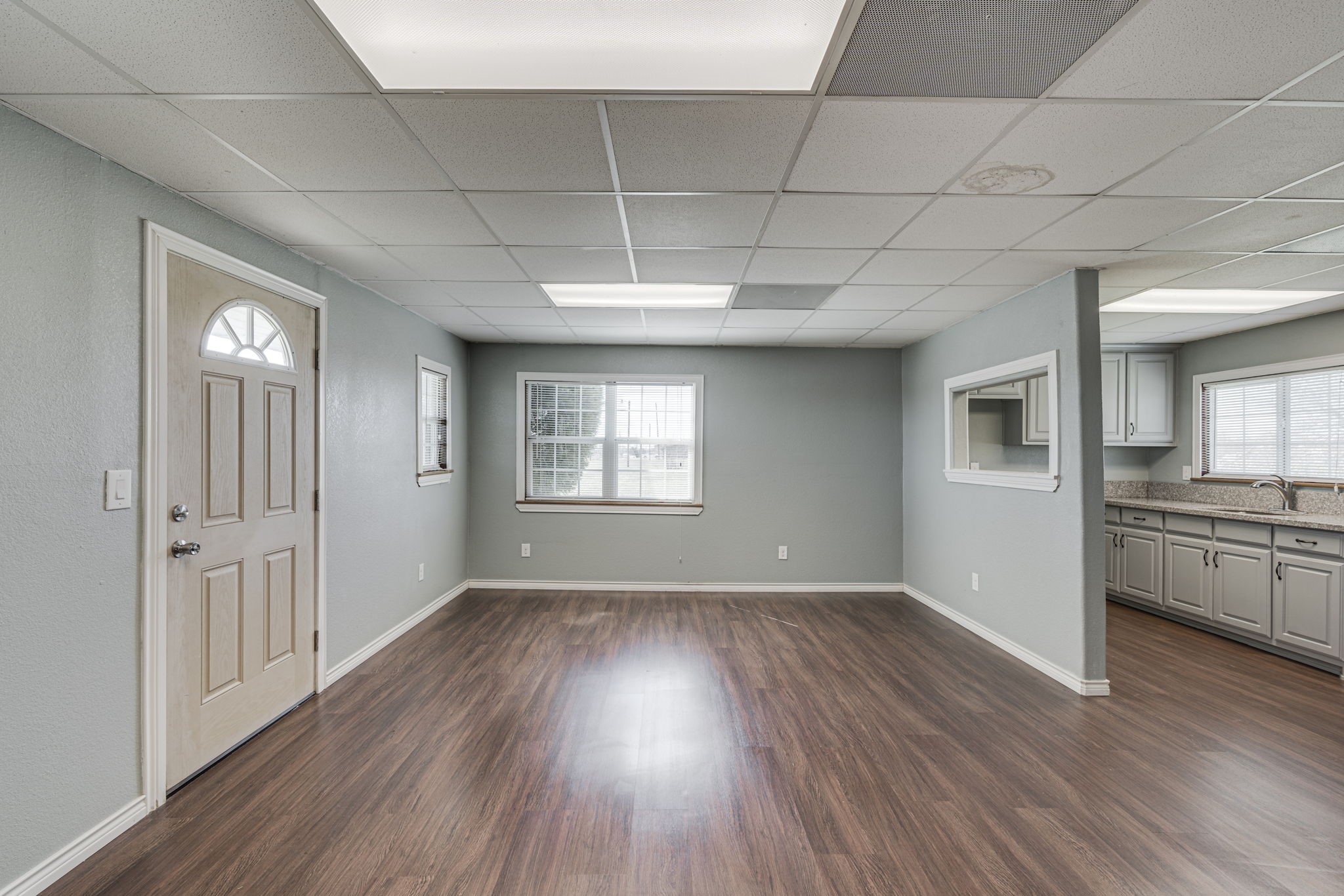 329 N State Highway 342 Red Oak TX 75154