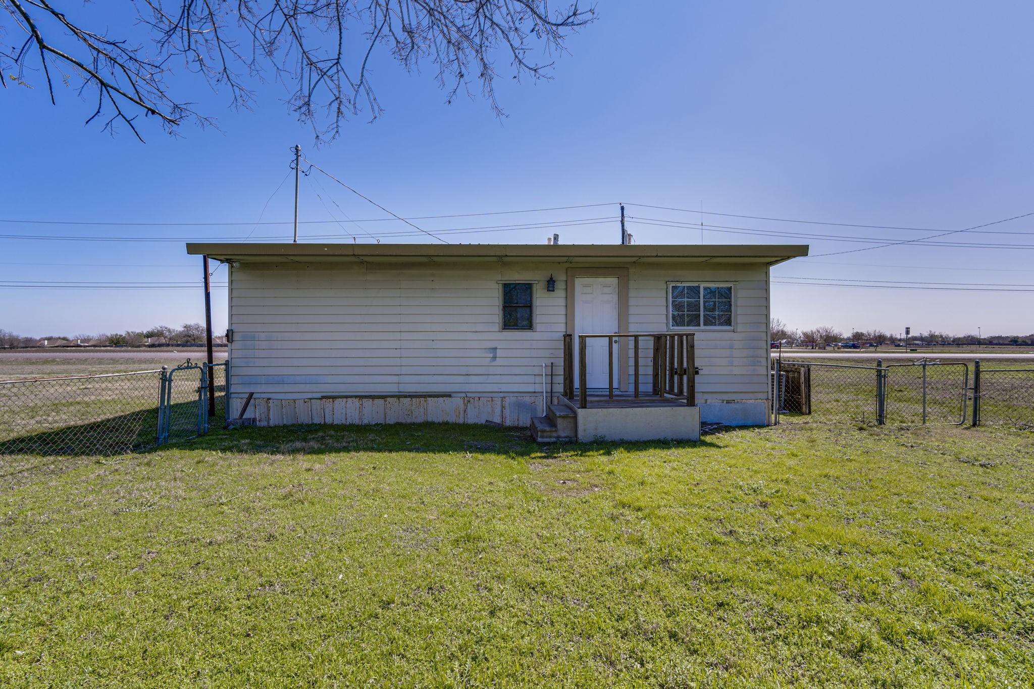 329 N State Highway 342 Red Oak TX 75154
