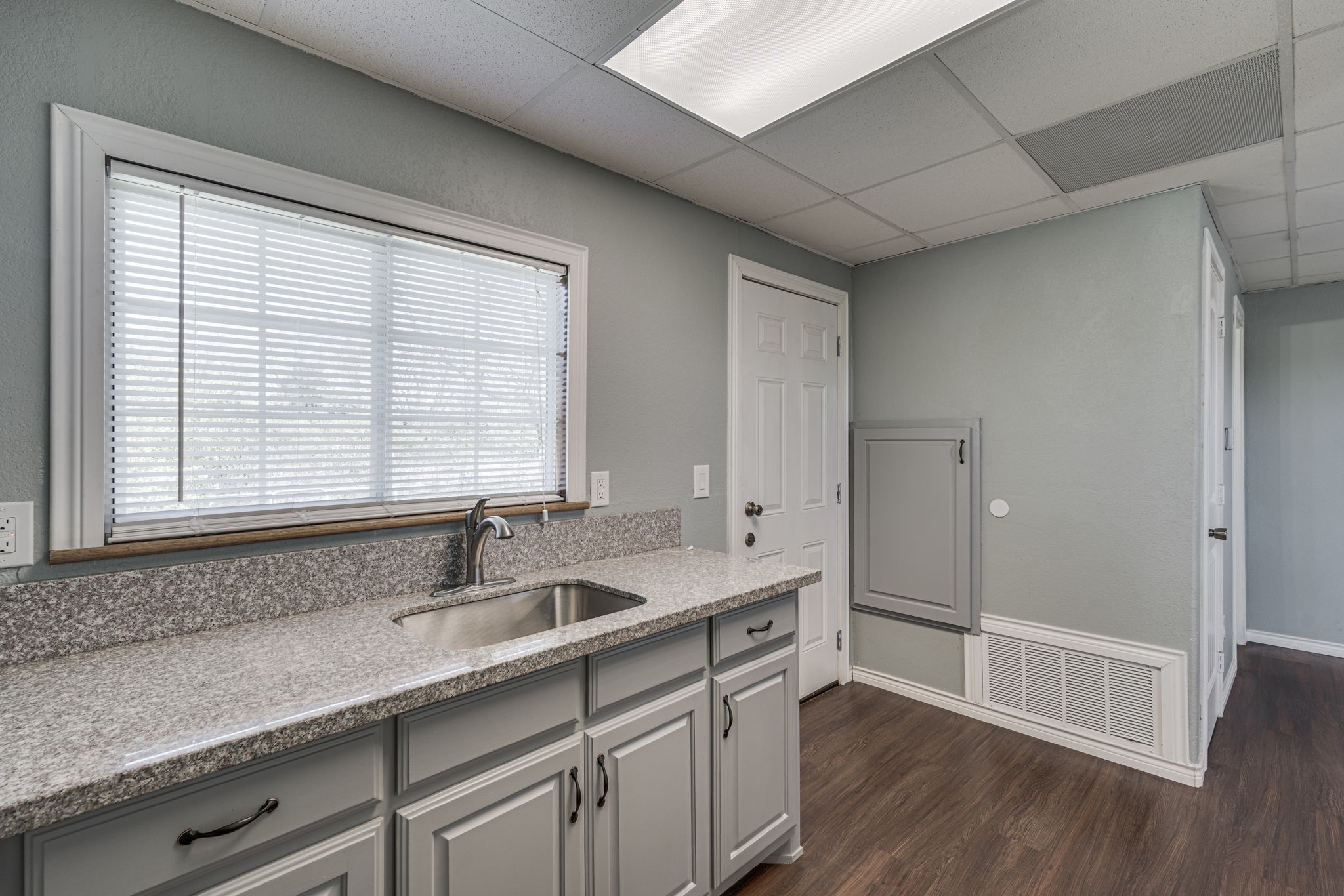 329 N State Highway 342 Red Oak TX 75154
