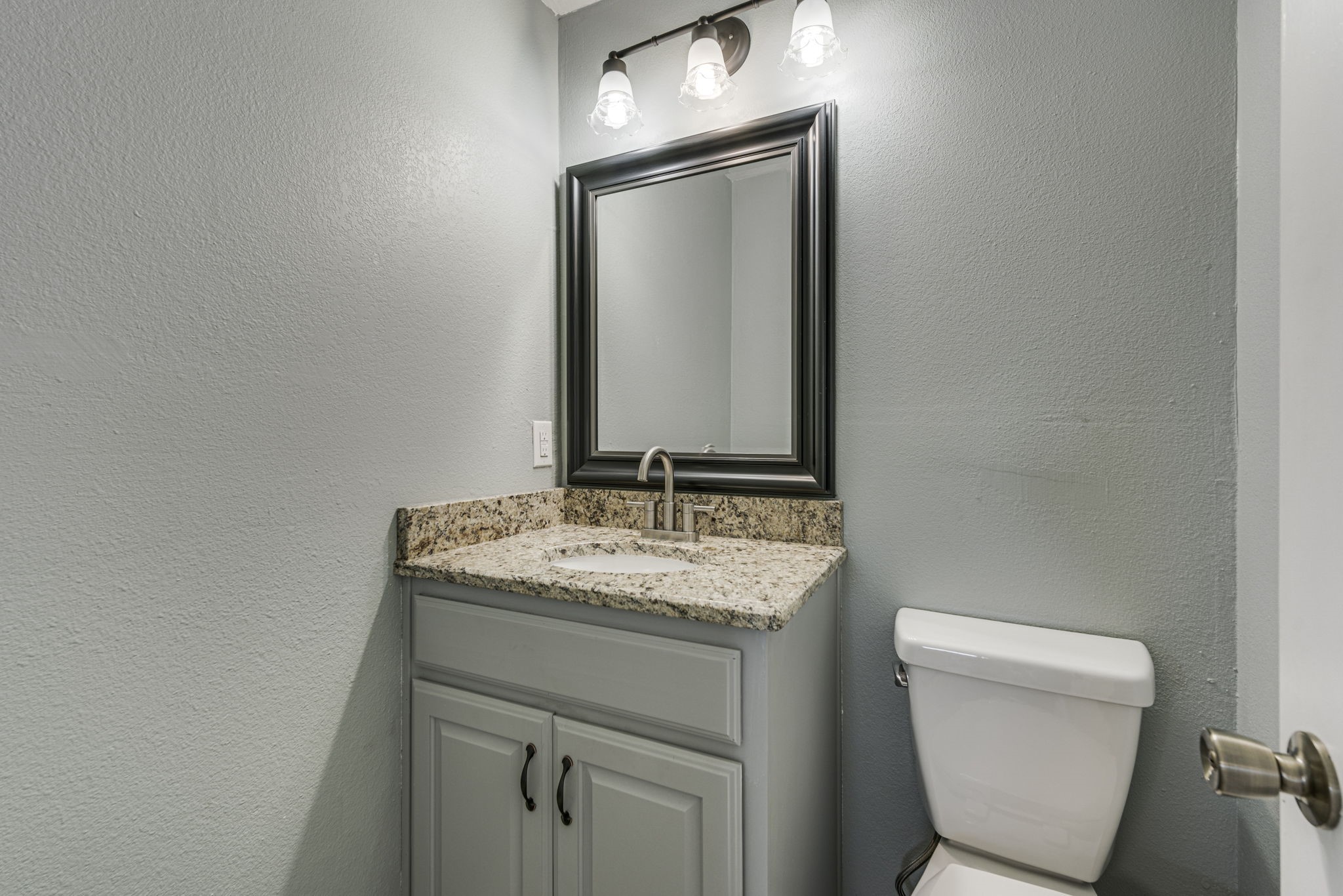 329 N State Highway 342 Red Oak TX 75154