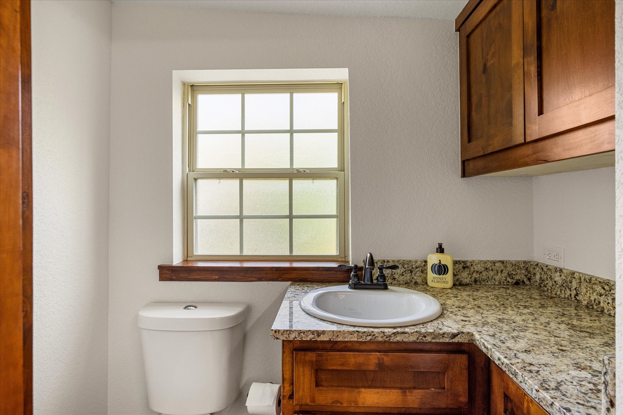 1507 W Pearl Street Granbury TX 76048