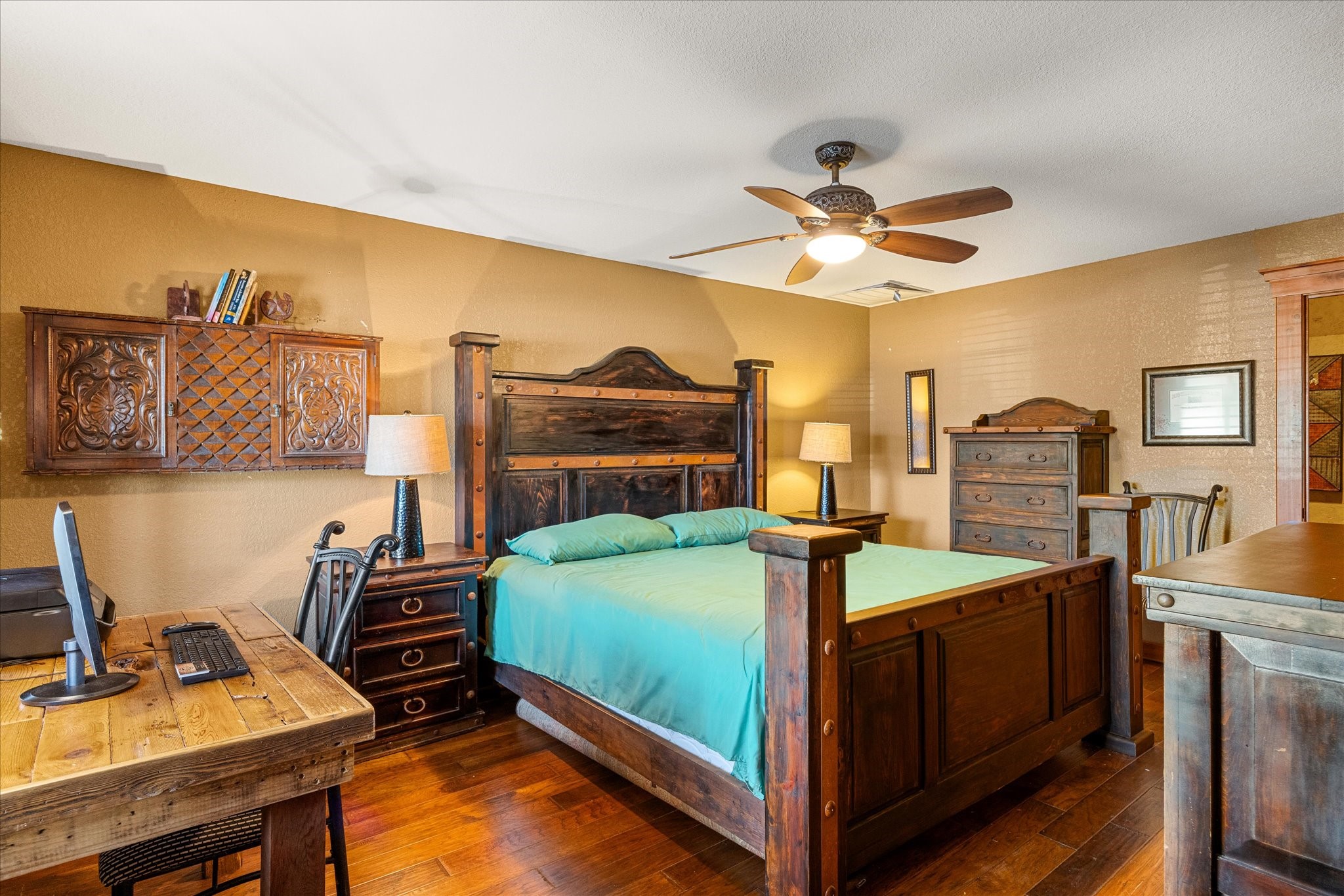 1507 W Pearl Street Granbury TX 76048