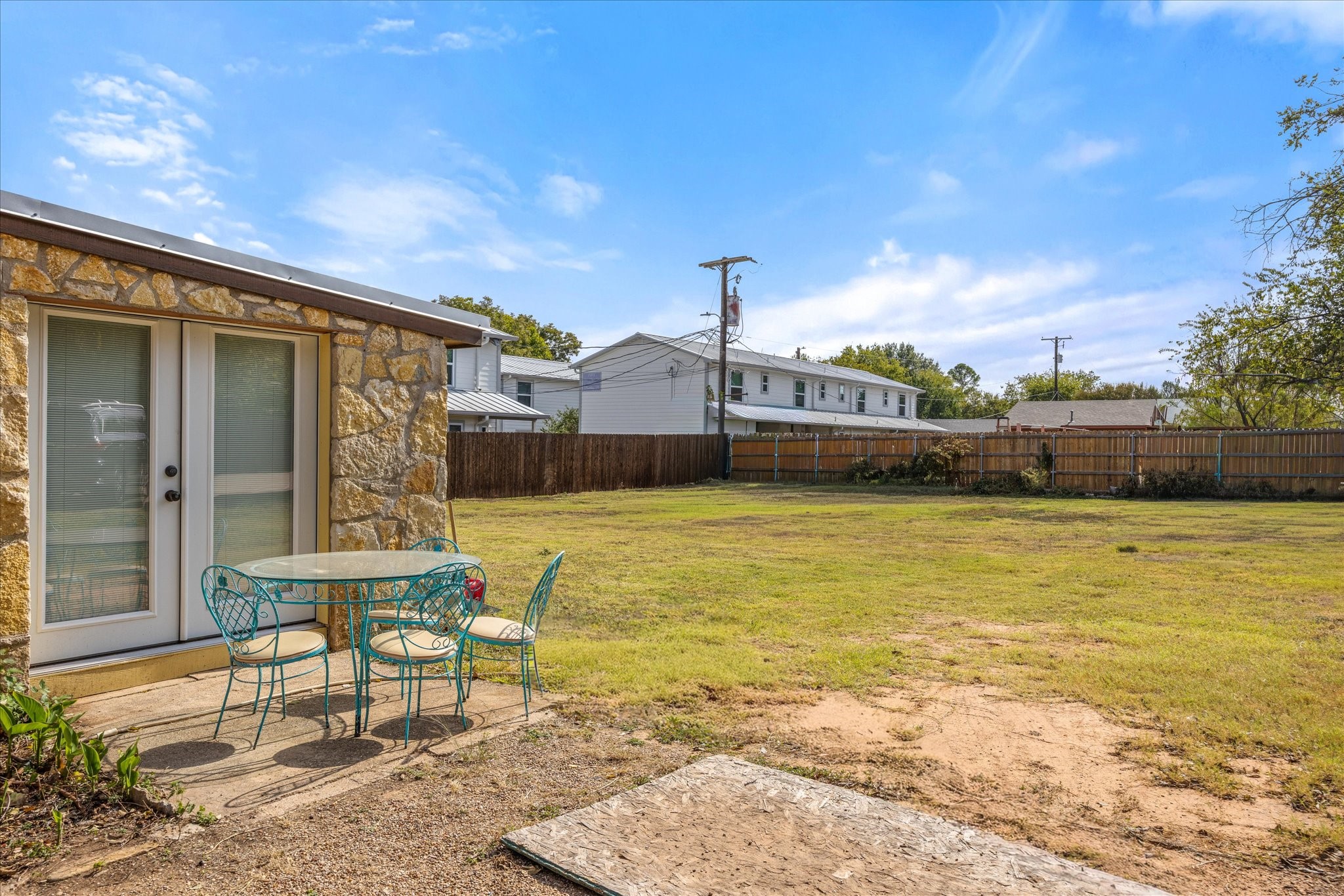 1507 W Pearl Street Granbury TX 76048