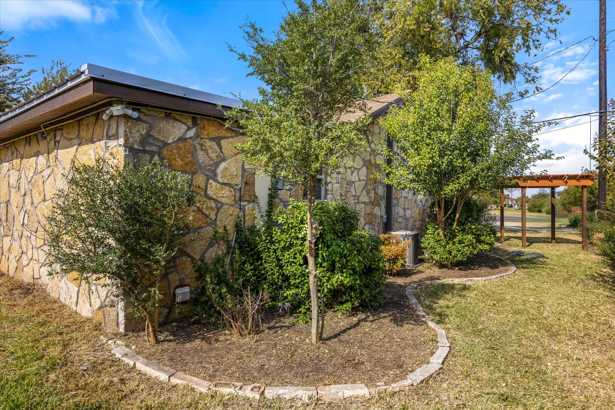 1507 W Pearl Street Granbury TX 76048