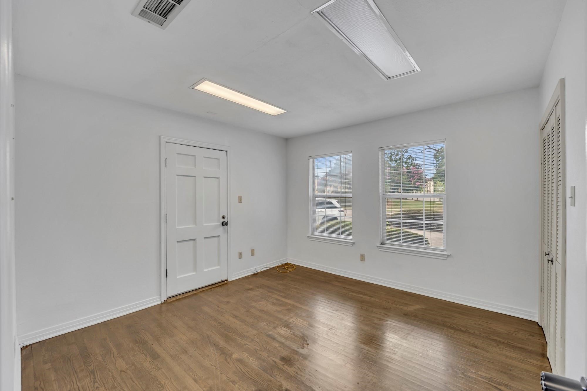 1311/1313 W Abram Street Arlington TX 76013