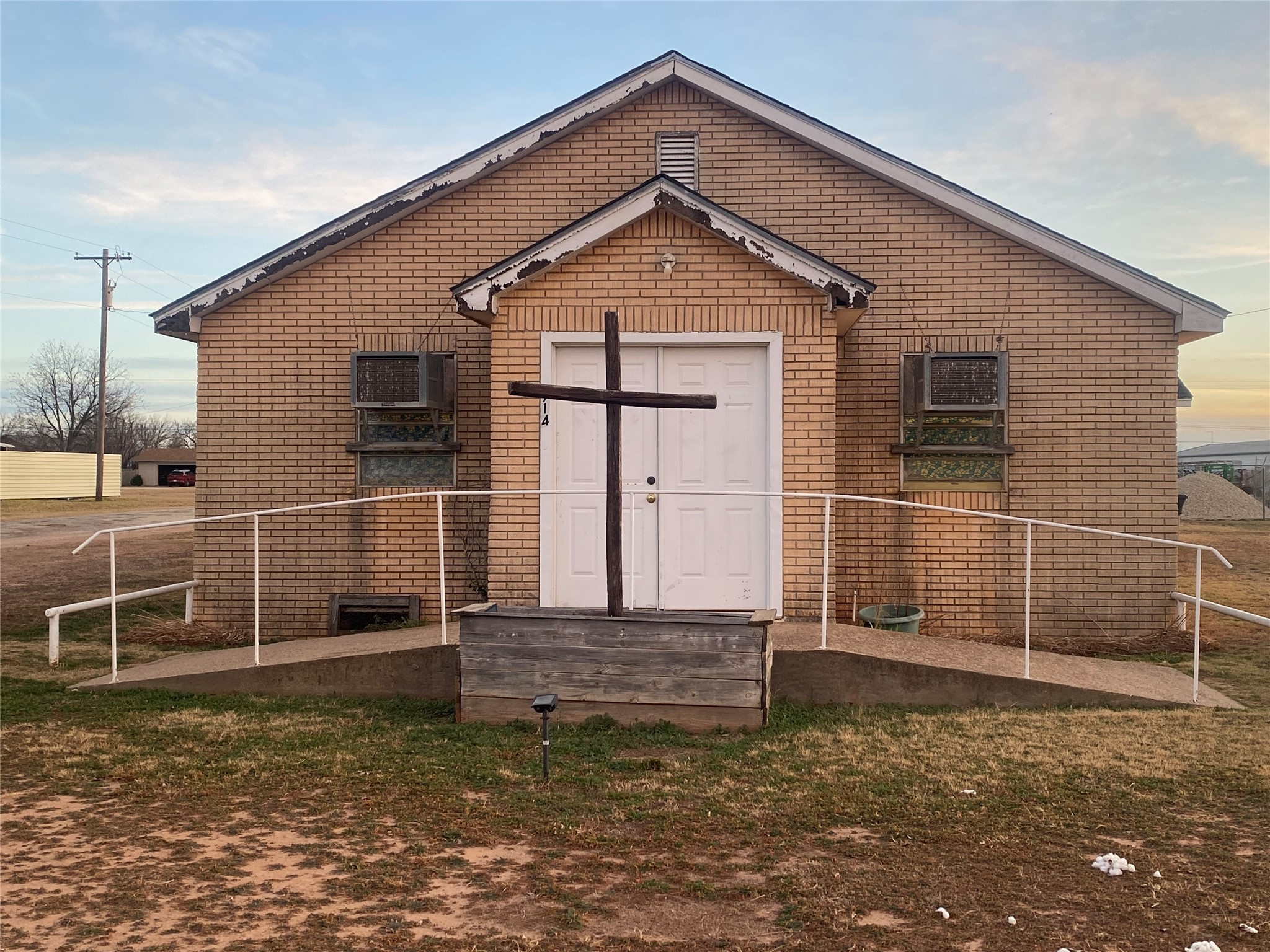 714 N 1st E Haskell TX 79521
