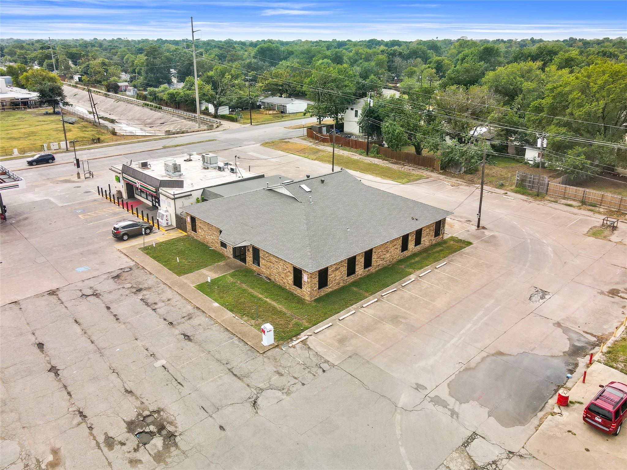 4915 Gus Thomasson Road Mesquite TX 75150