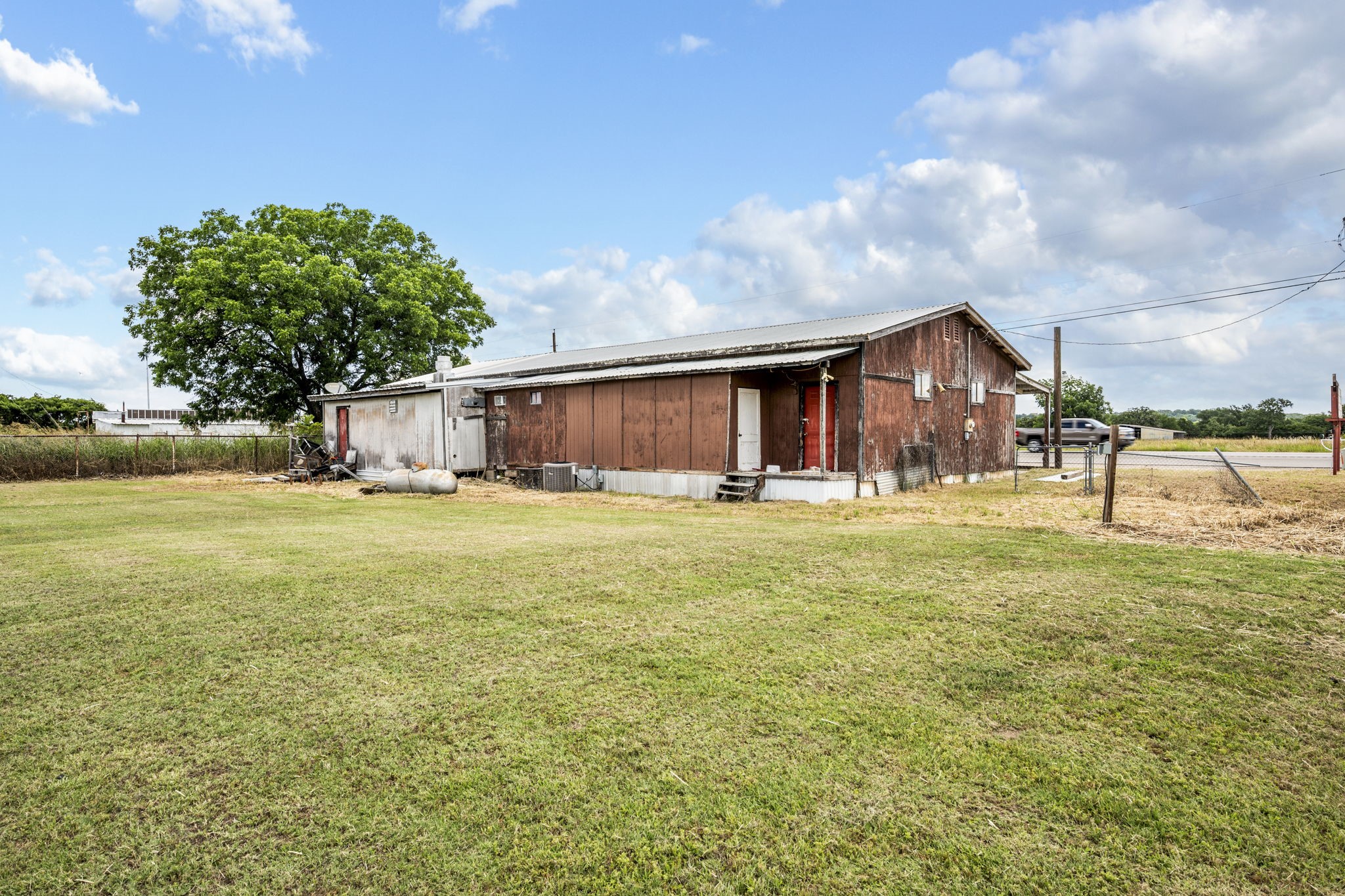 3416 S 281 Highway Mineral Wells TX 76067