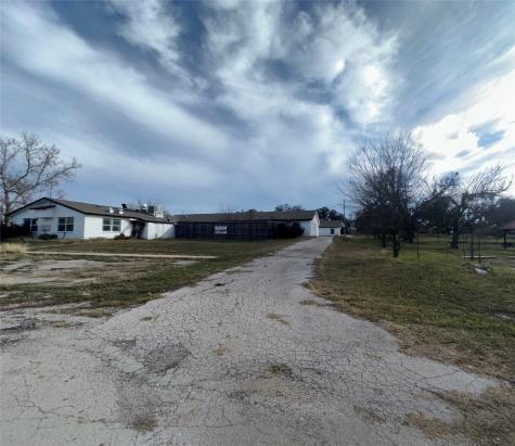 1405 W Storey Street San Saba TX 76877