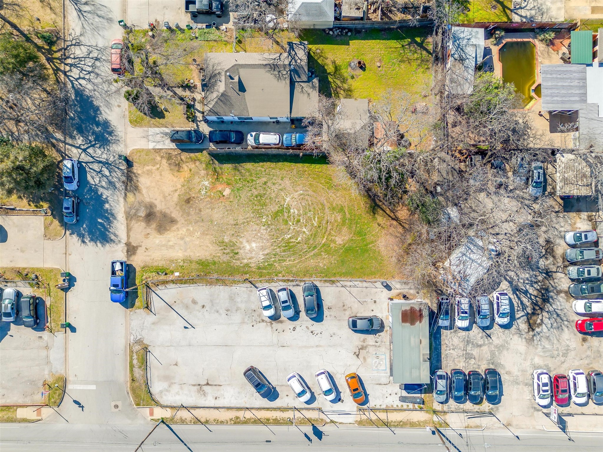 2329 Kings Avenue Haltom City TX 76117