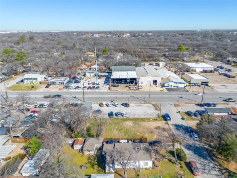 2329 Kings Avenue Haltom City TX 76117