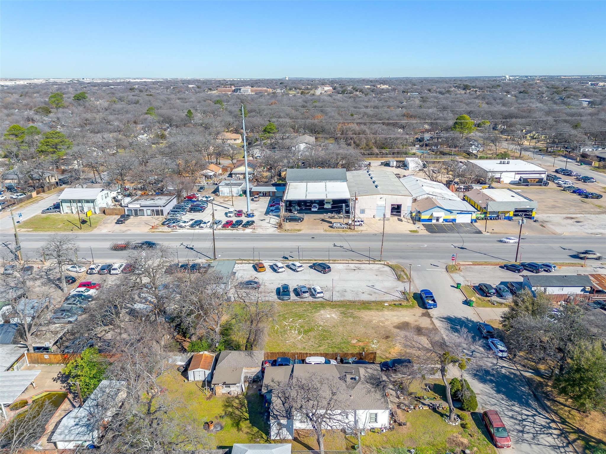 2329 Kings Avenue Haltom City TX 76117