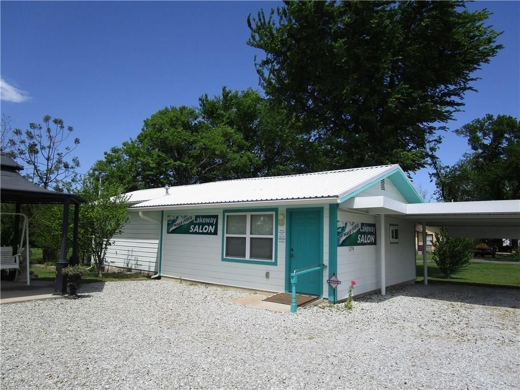 216 S San Jacinto Street Whitney TX 76692
