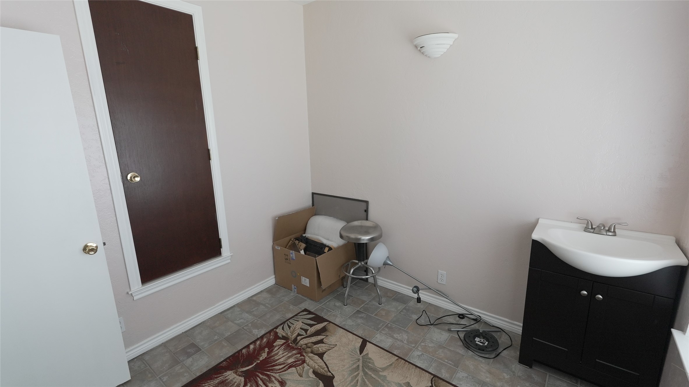 1115 N Main Street Cleburne TX 76033