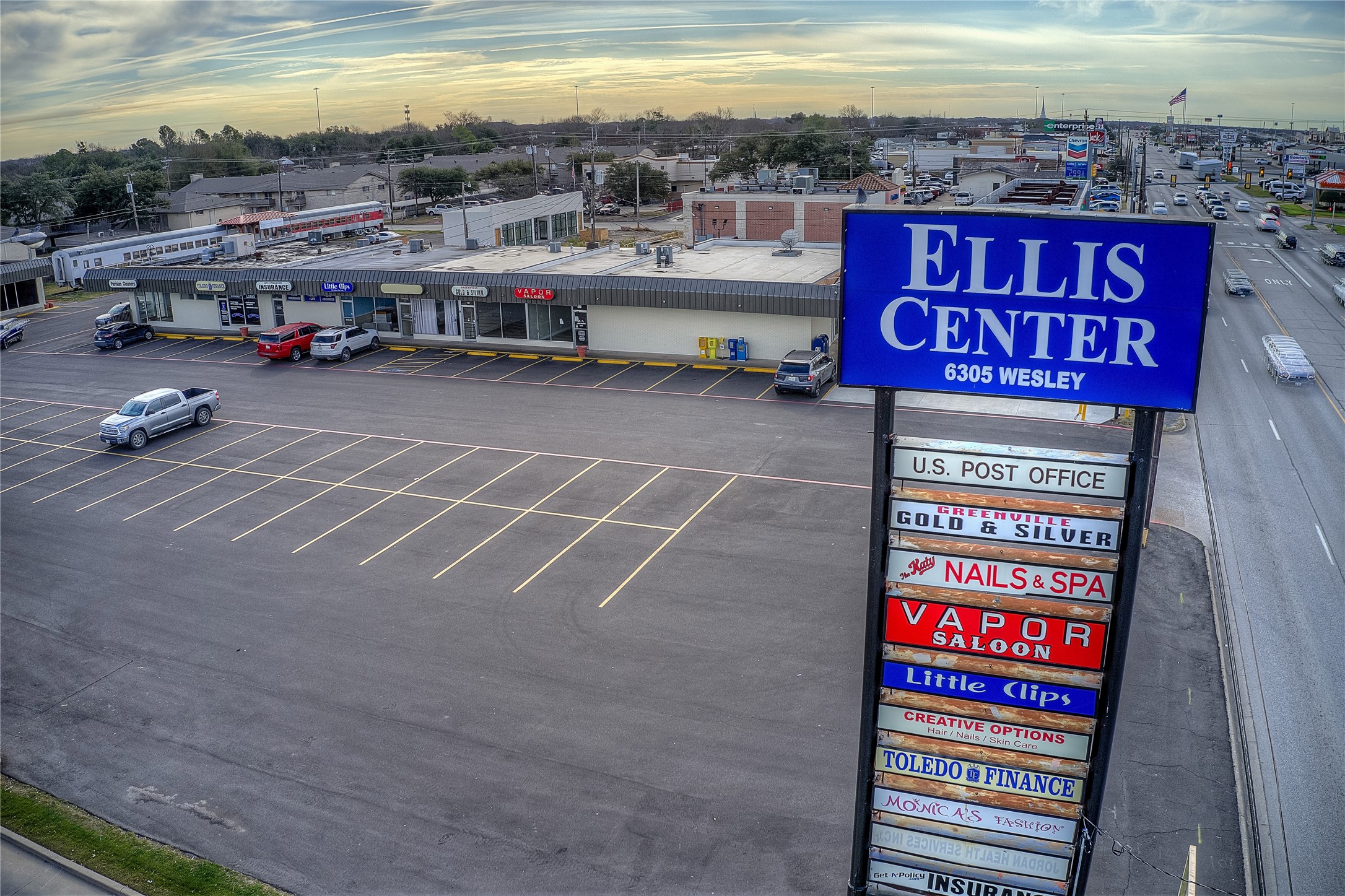6305 Wesley Street Greenville TX 75402