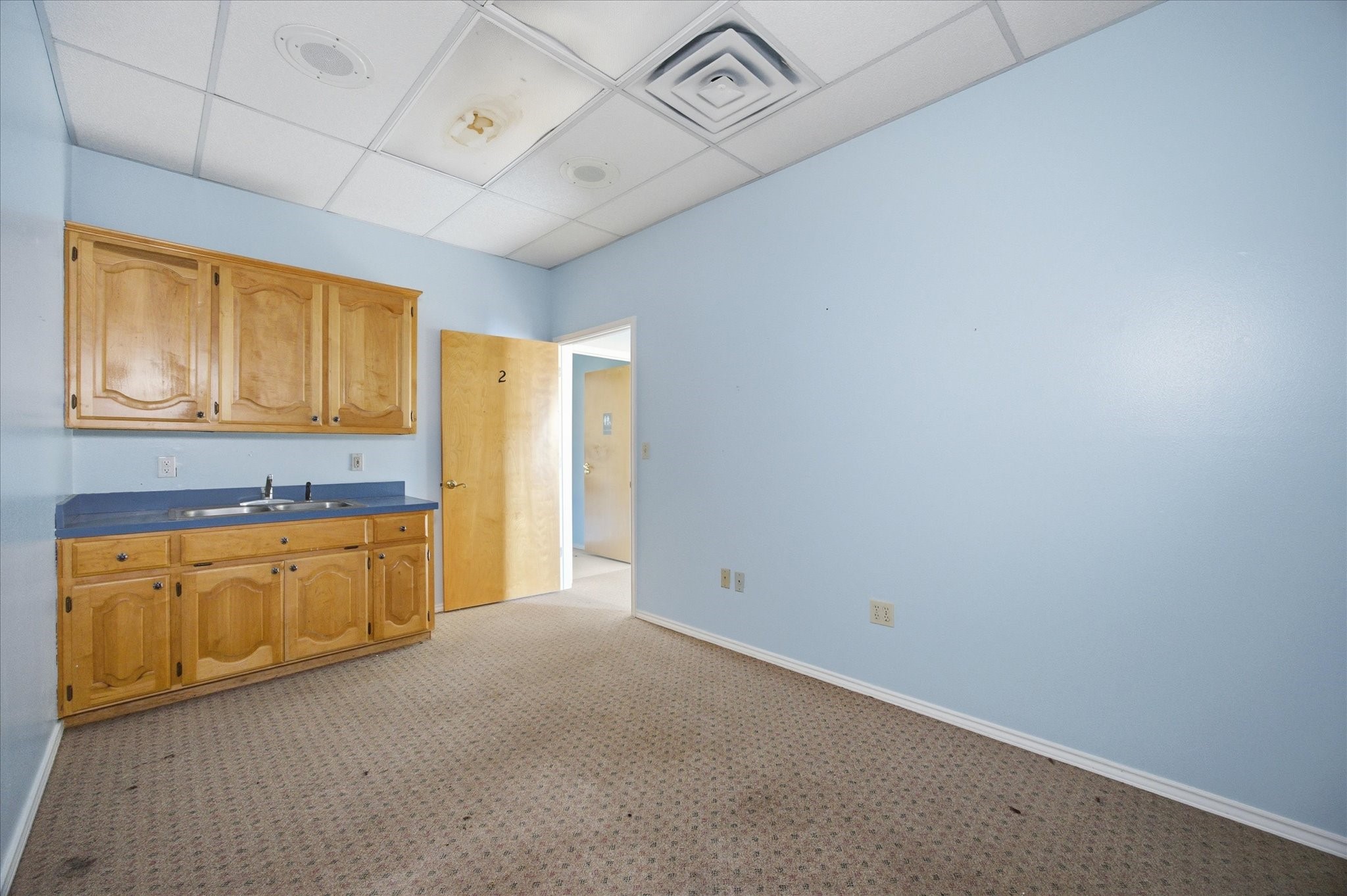 2108 Monroe Street Commerce TX 75428