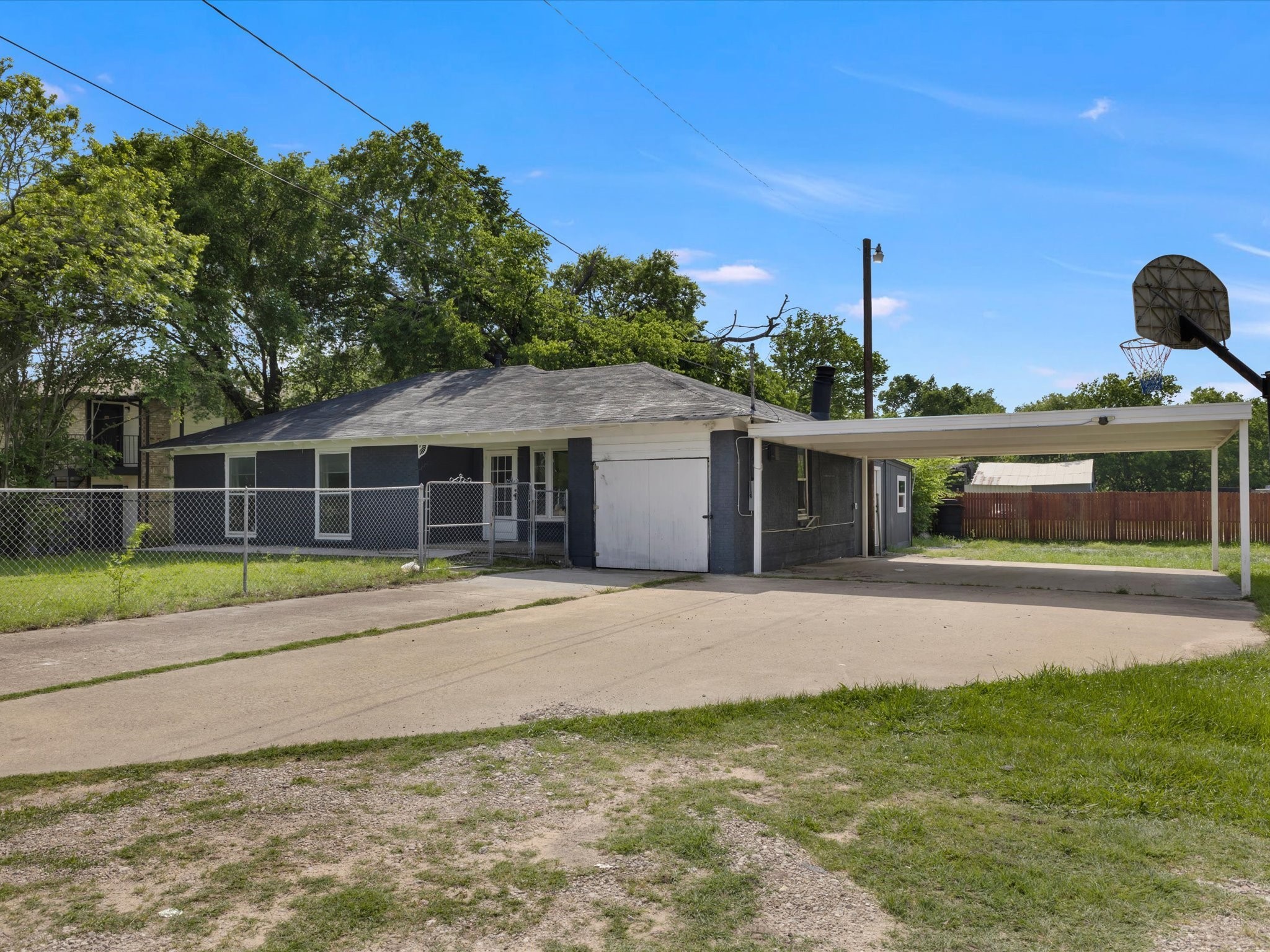 3521 Pioneer Road Balch Springs TX 75180