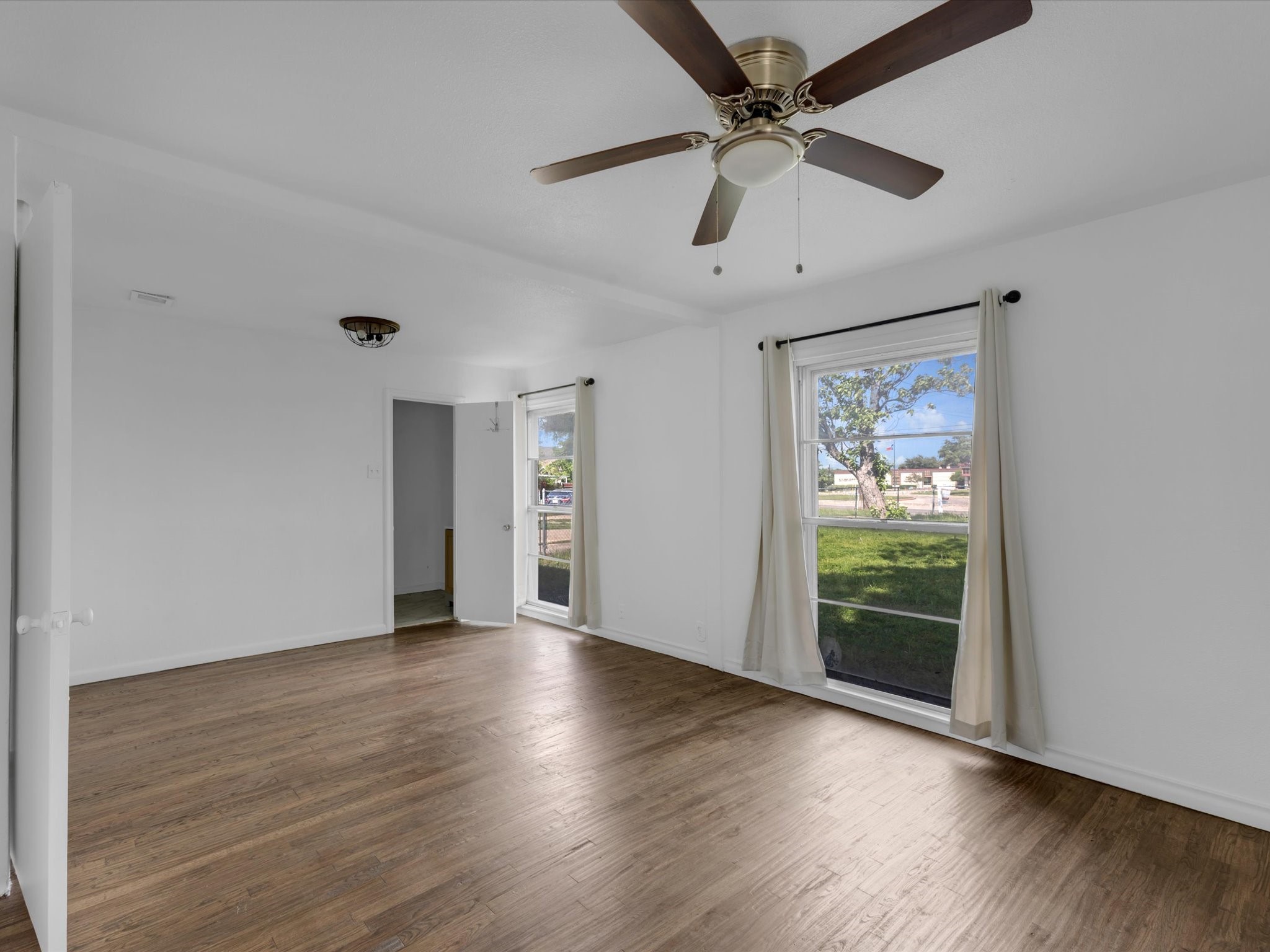 3521 Pioneer Road Balch Springs TX 75180