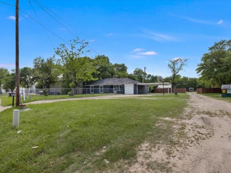 3521 Pioneer Road Balch Springs TX 75180