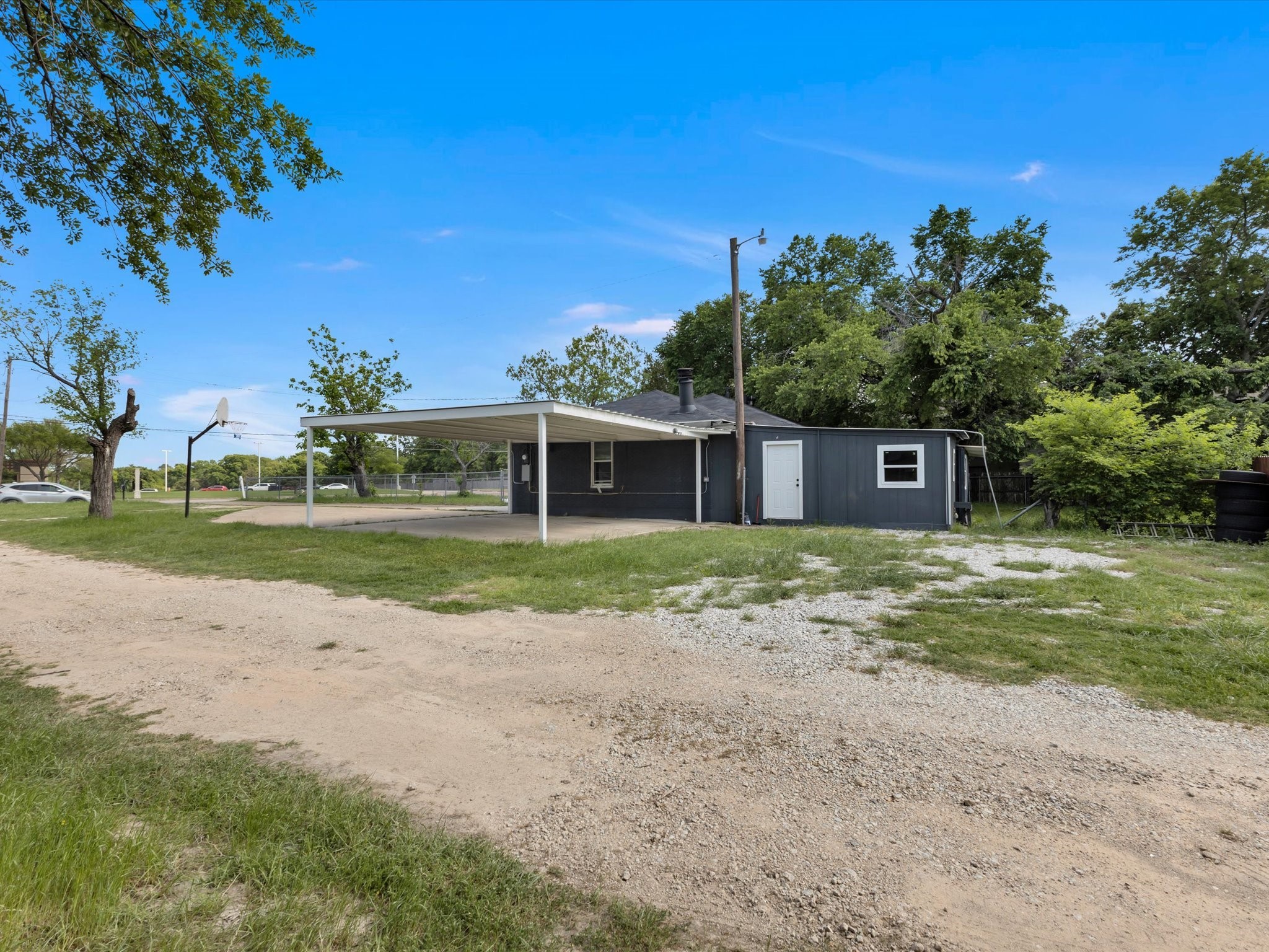 3521 Pioneer Road Balch Springs TX 75180