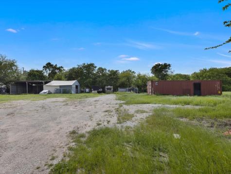 3521 Pioneer Road Balch Springs TX 75180