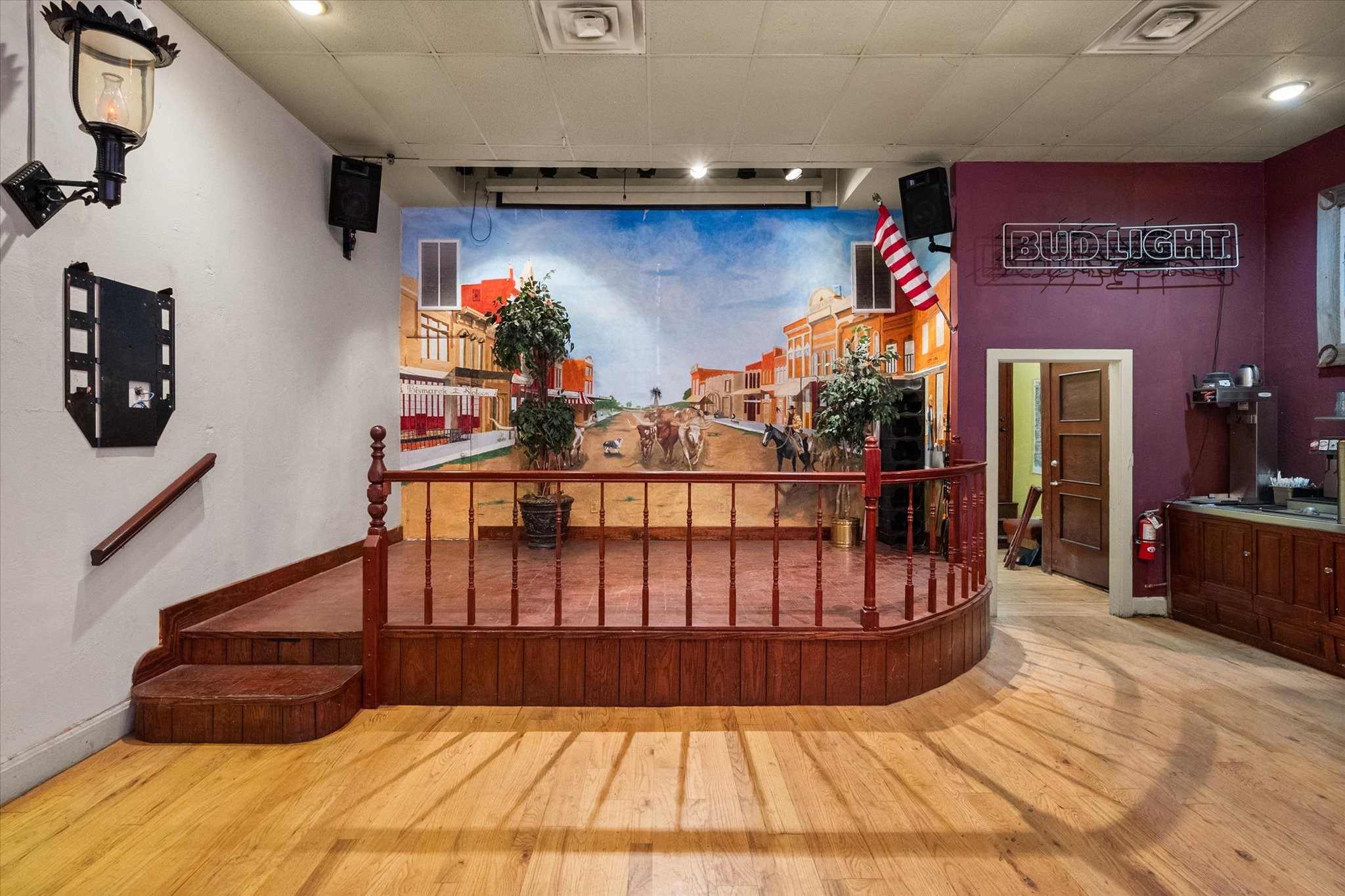 107 S Beaton Street Corsicana TX 75110