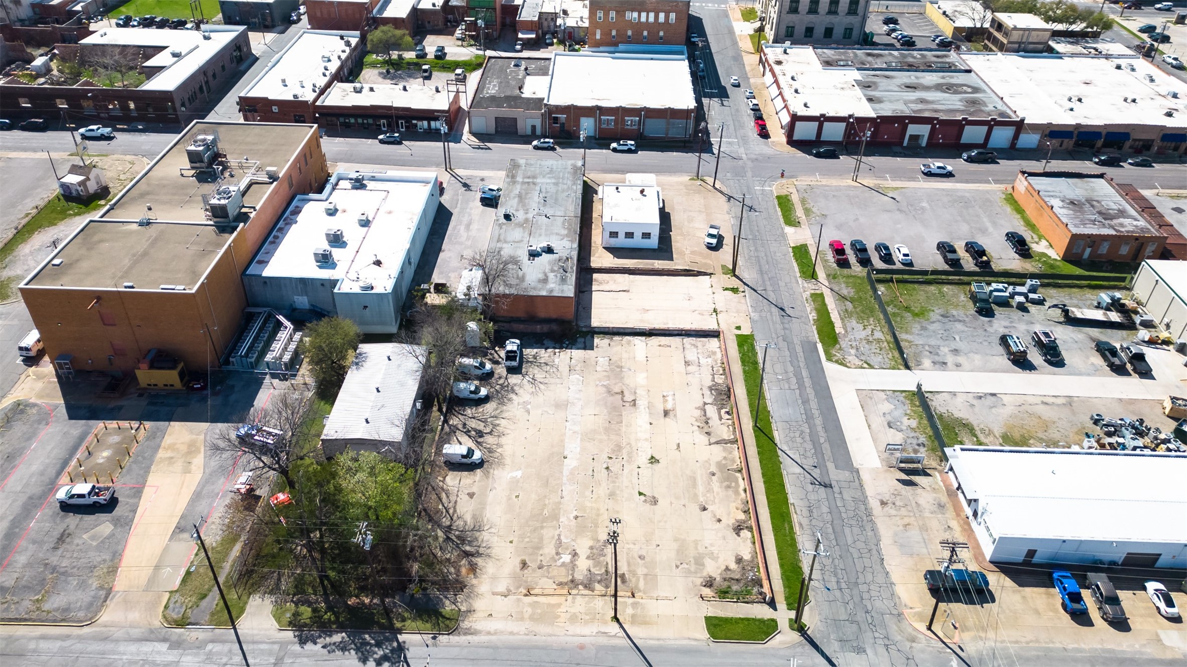 201 E Pecan Street Sherman TX 75090