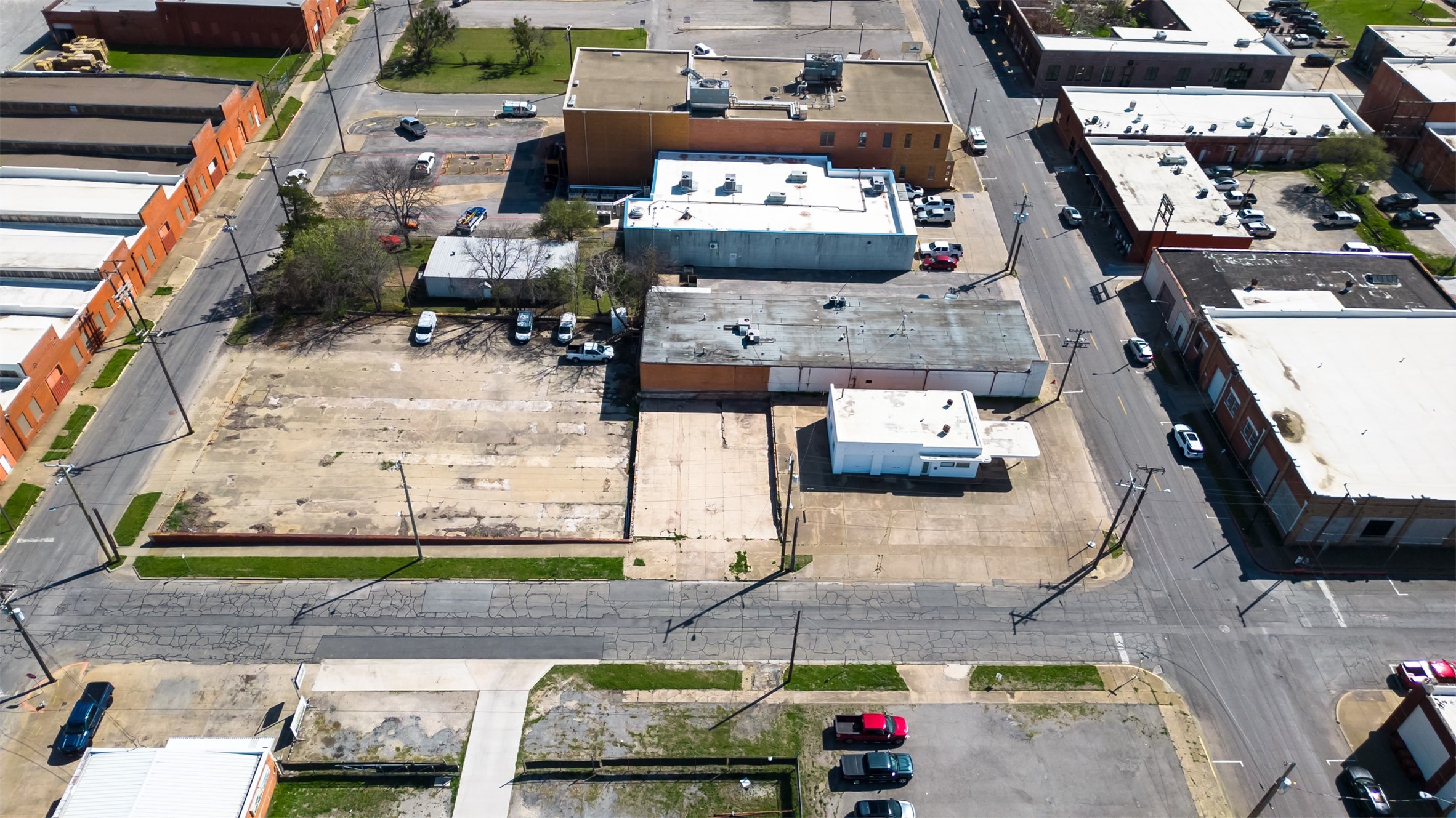 201 E Pecan Street Sherman TX 75090