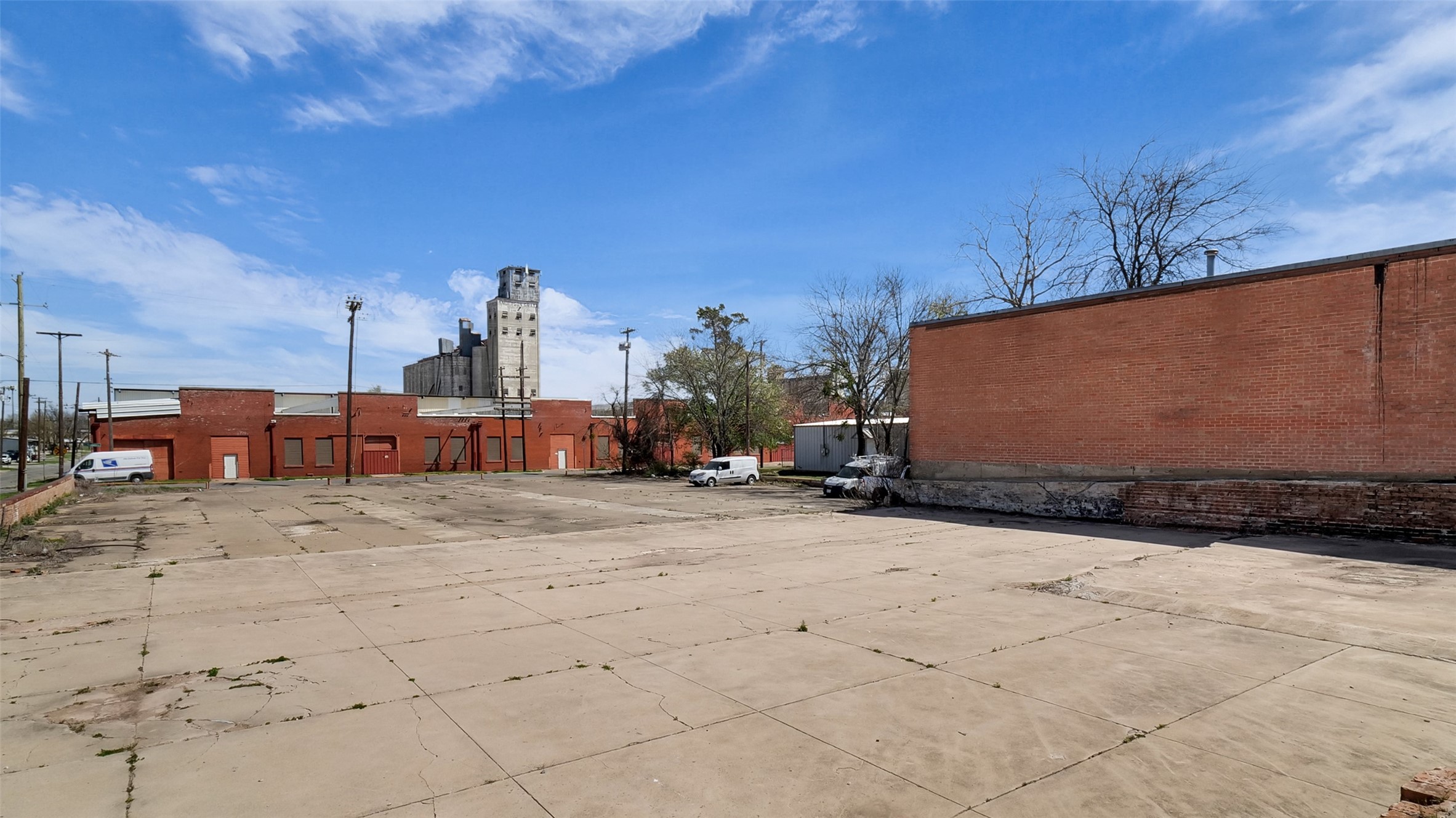 201 E Pecan Street Sherman TX 75090