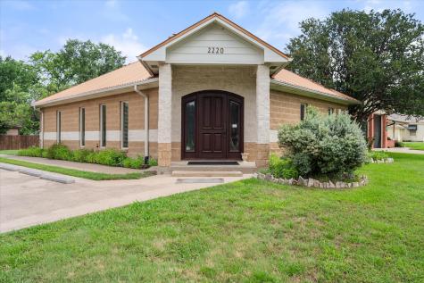 2220 W 2nd Avenue Corsicana TX 75110