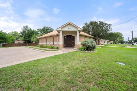 2220 W 2nd Avenue Corsicana TX 75110
