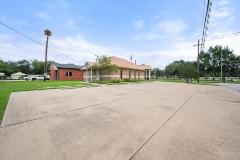 2220 W 2nd Avenue Corsicana TX 75110