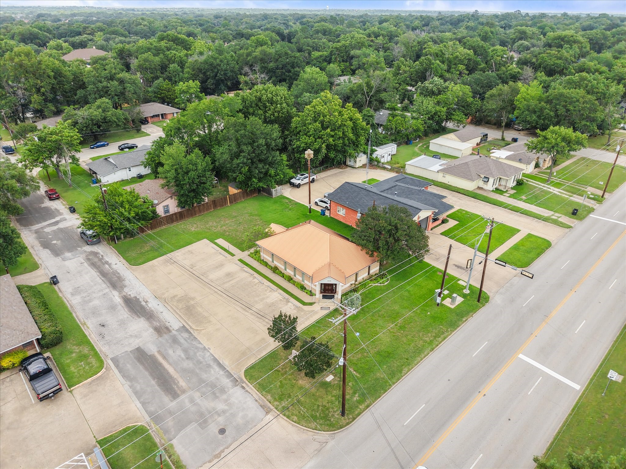 2220 W 2nd Avenue Corsicana TX 75110