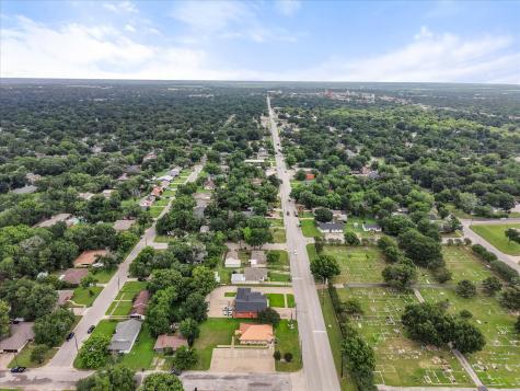 2220 W 2nd Avenue Corsicana TX 75110