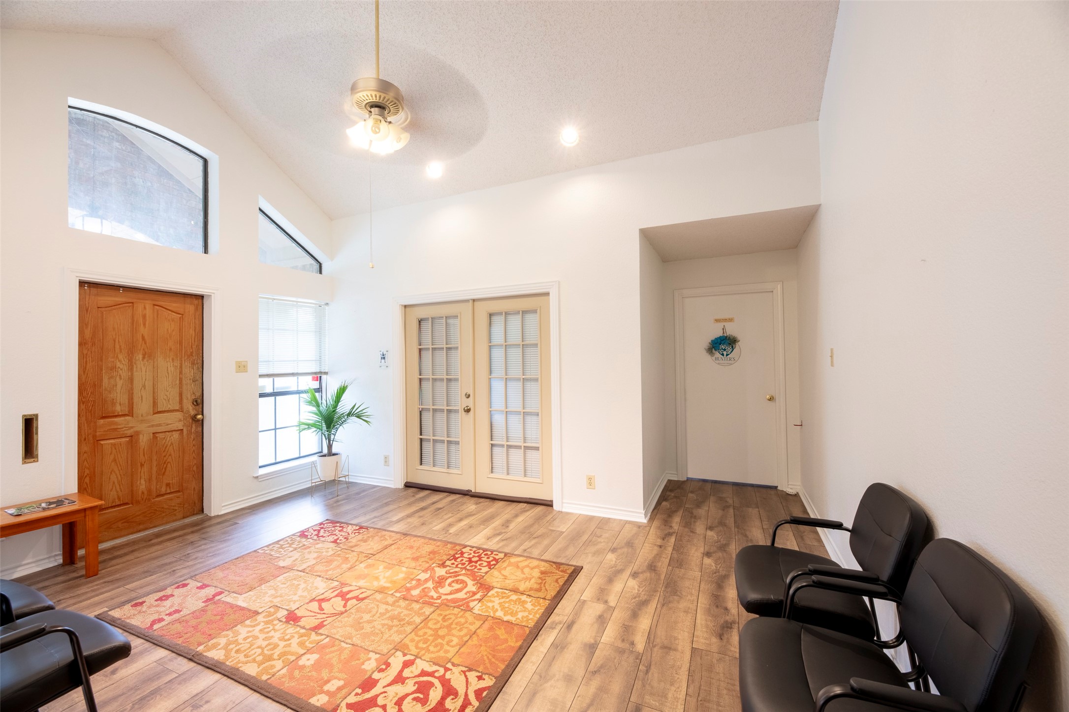 1005 N Elm Street Denton TX 76201