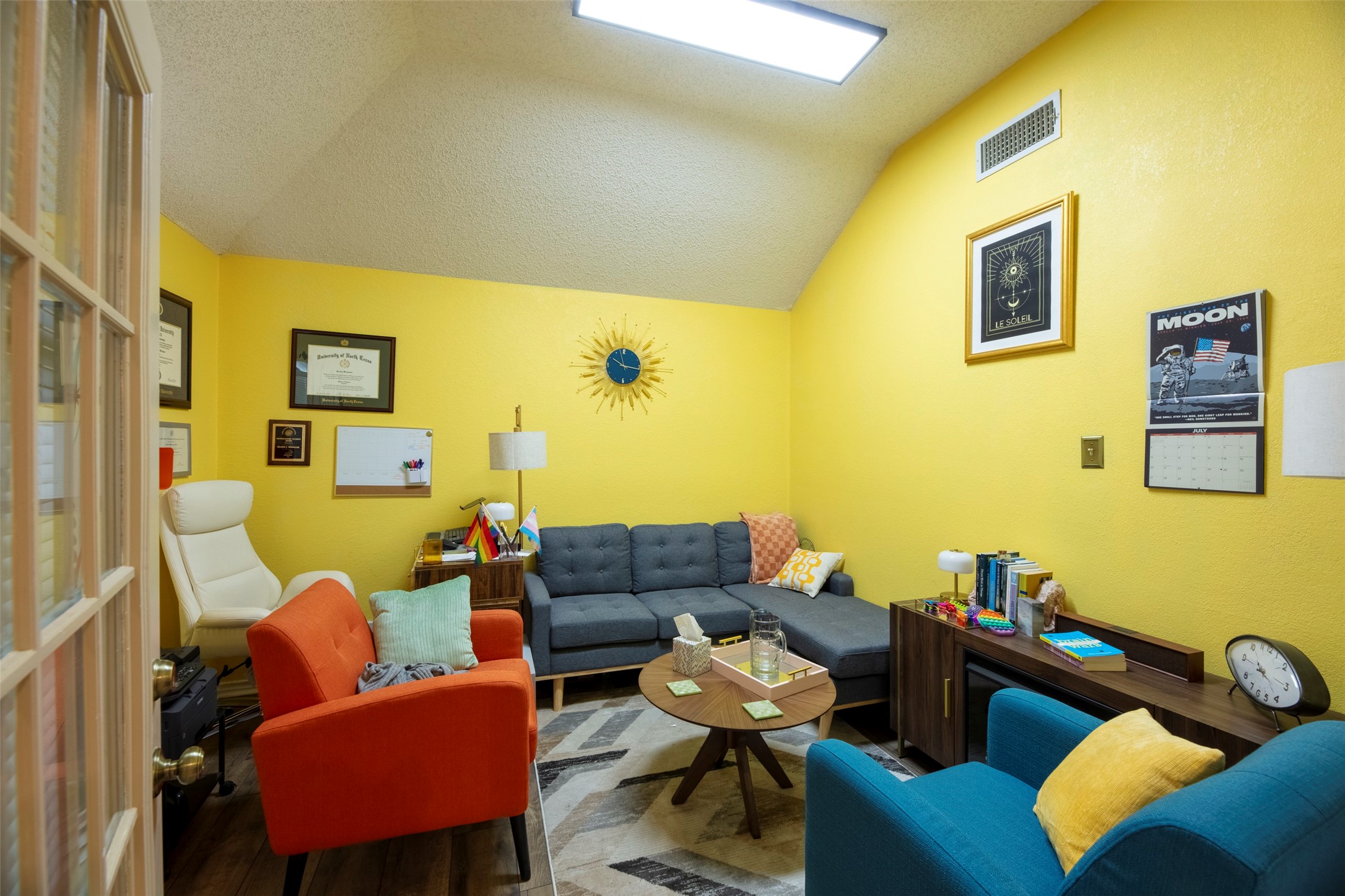 1005 N Elm Street Denton TX 76201