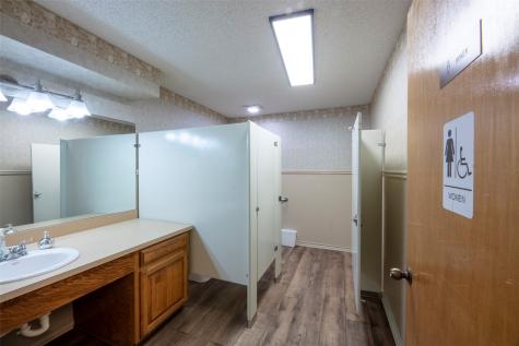 1005 N Elm Street Denton TX 76201