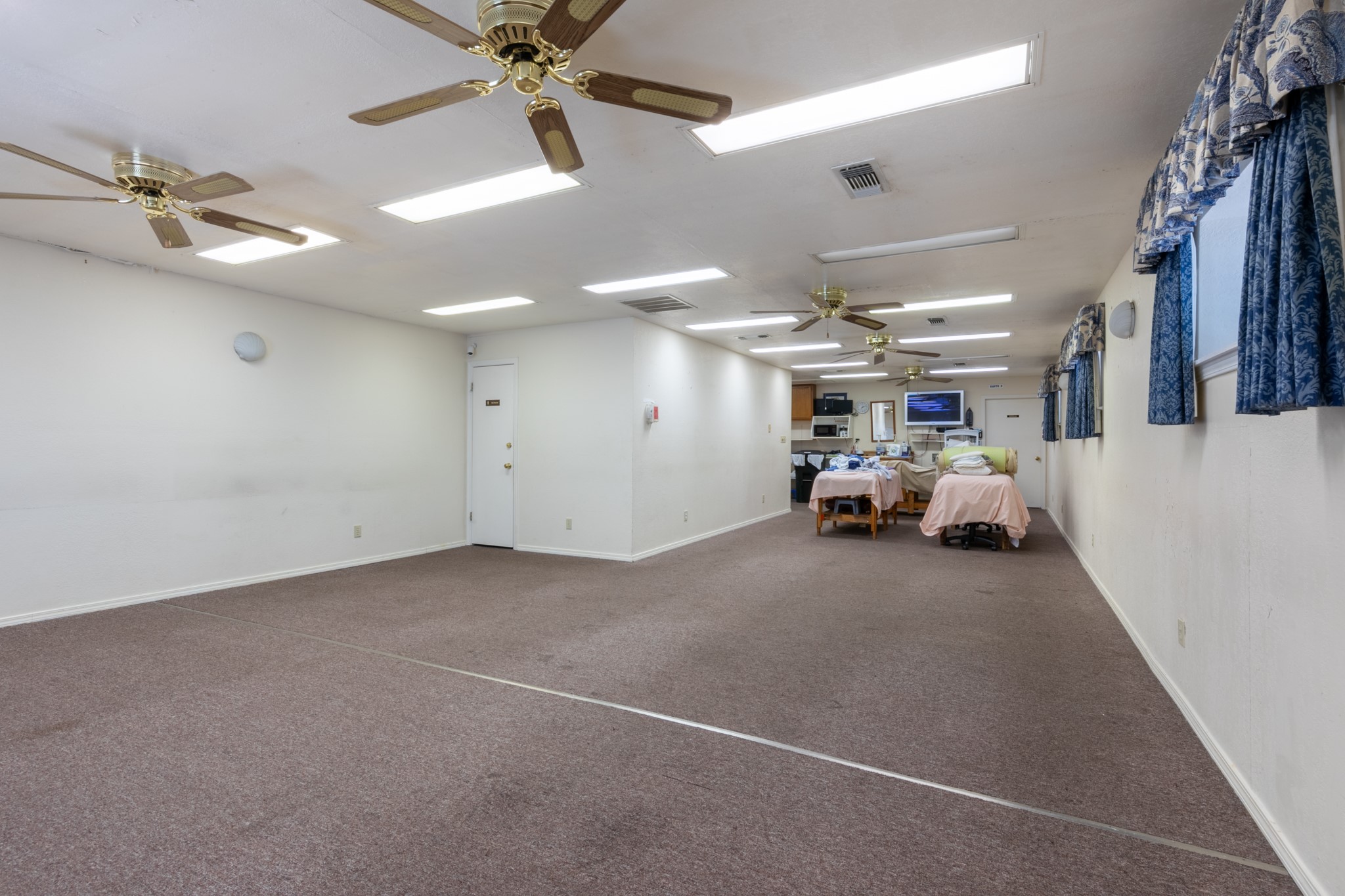 2335 W Green Oaks Boulevard Arlington TX 76016