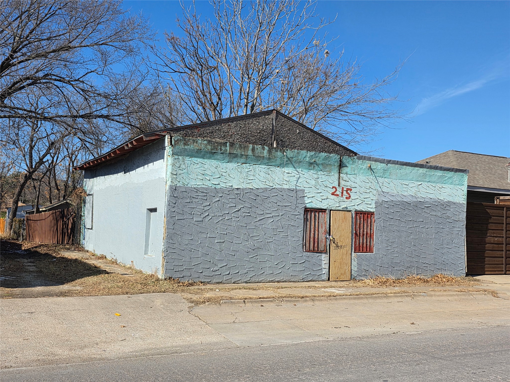 215 S Beckley Avenue Dallas TX 75203