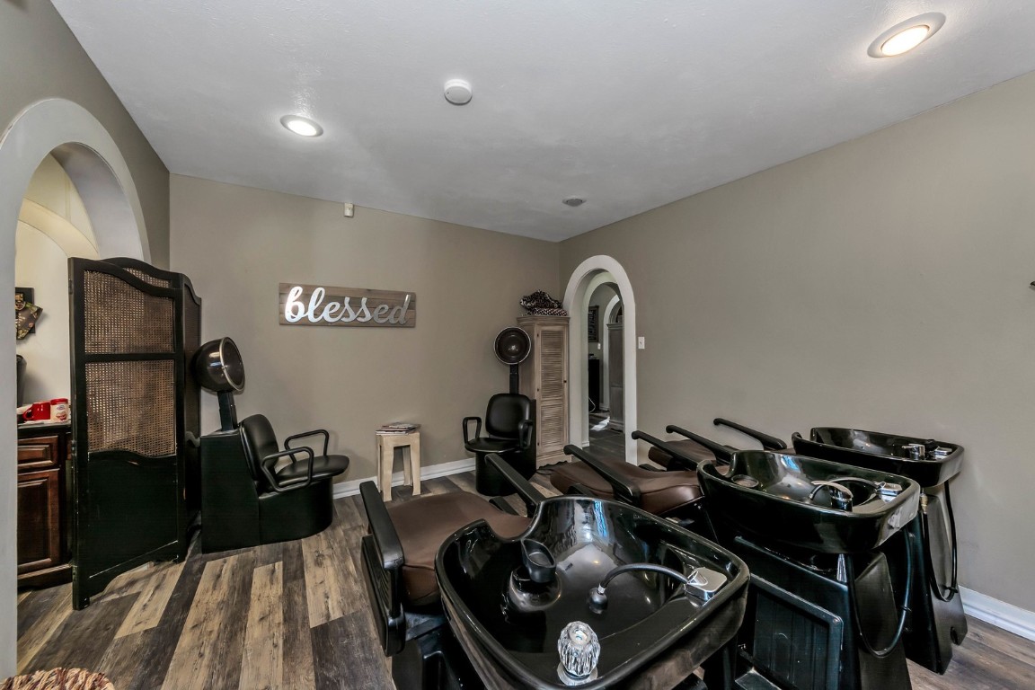 6712 Azle Avenue Lake Worth TX 76135