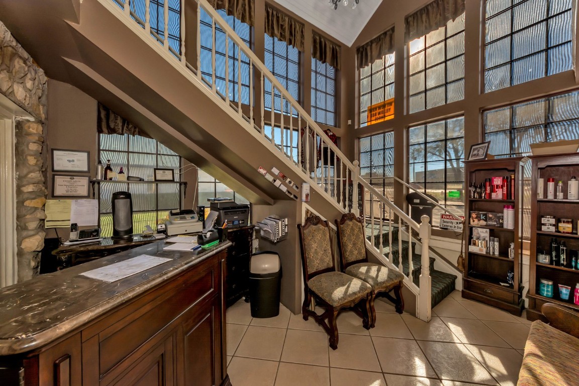 6712 Azle Avenue Lake Worth TX 76135