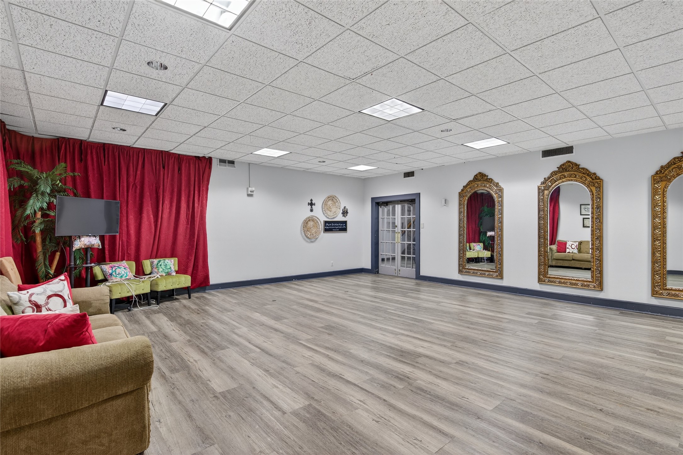 147 E Hurst Boulevard Hurst TX 76053